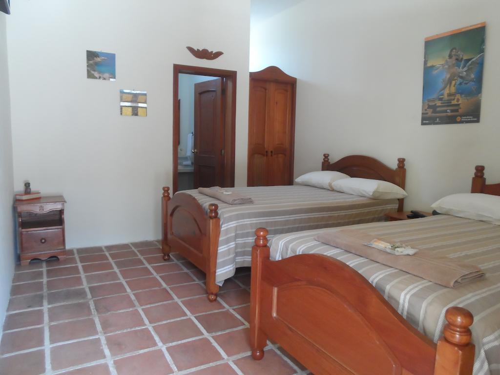 Hotel Gran Plaza Euromaya أنتيغوا غواتيمالا الغرفة الصورة